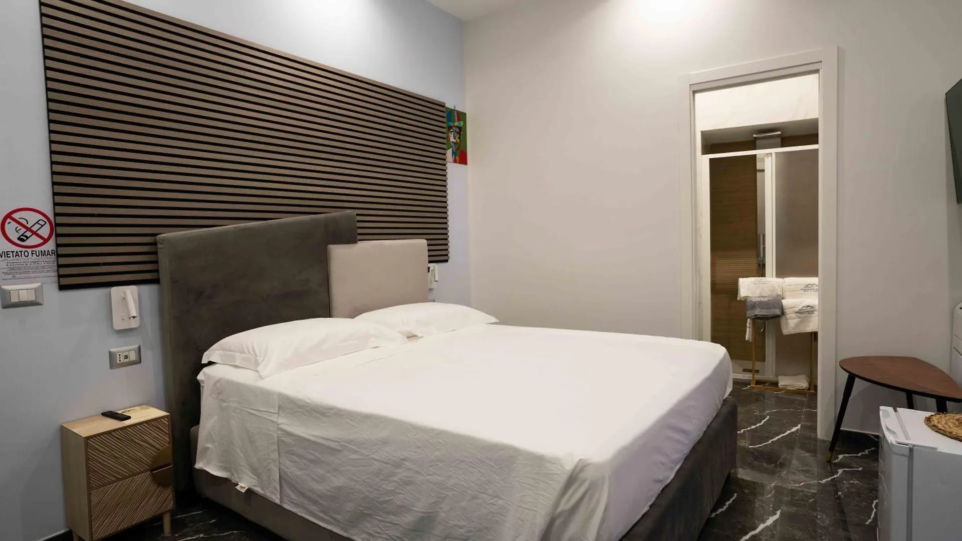 Worldwidesuites Naples 0*,