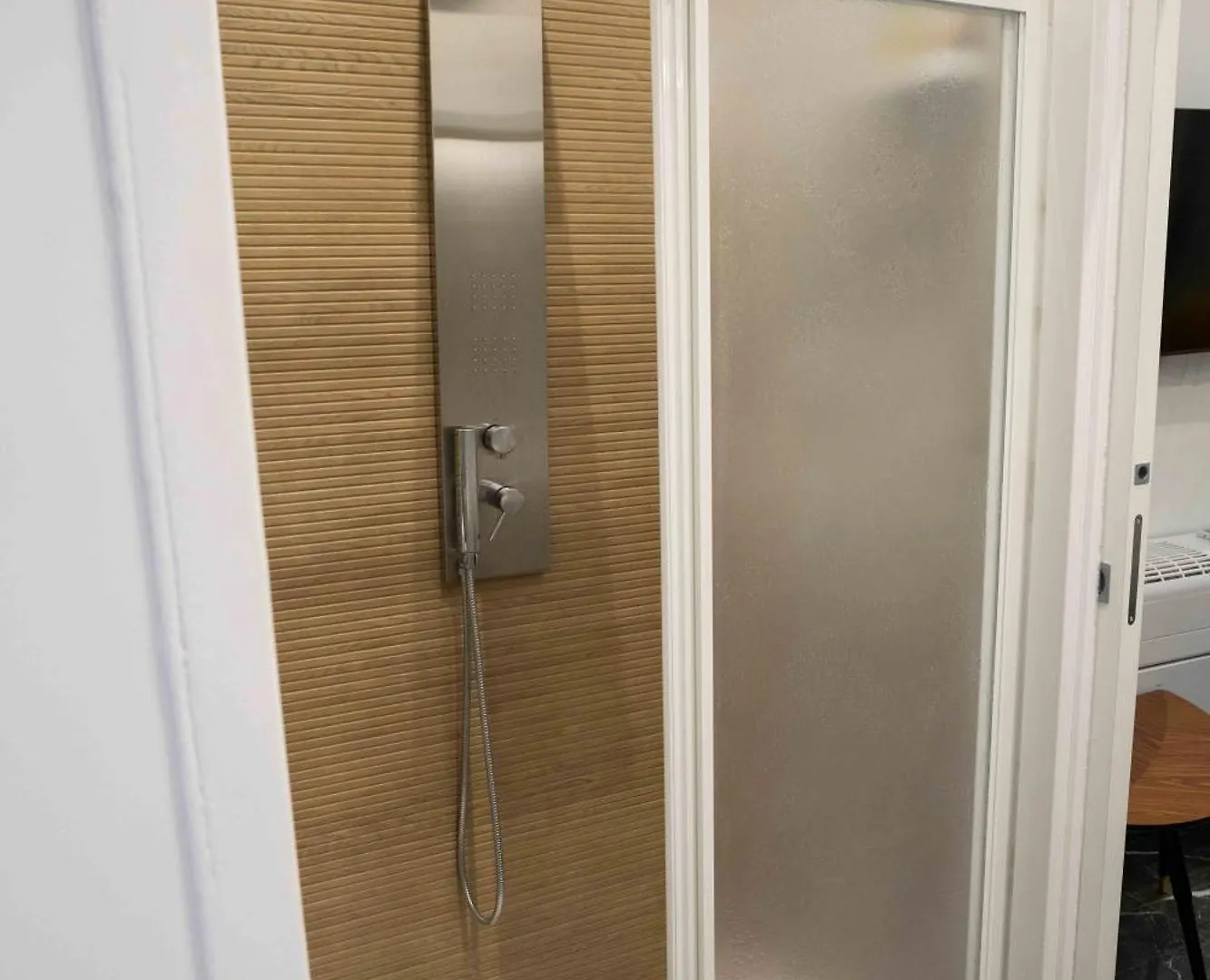 Worldwidesuites Naples Italy