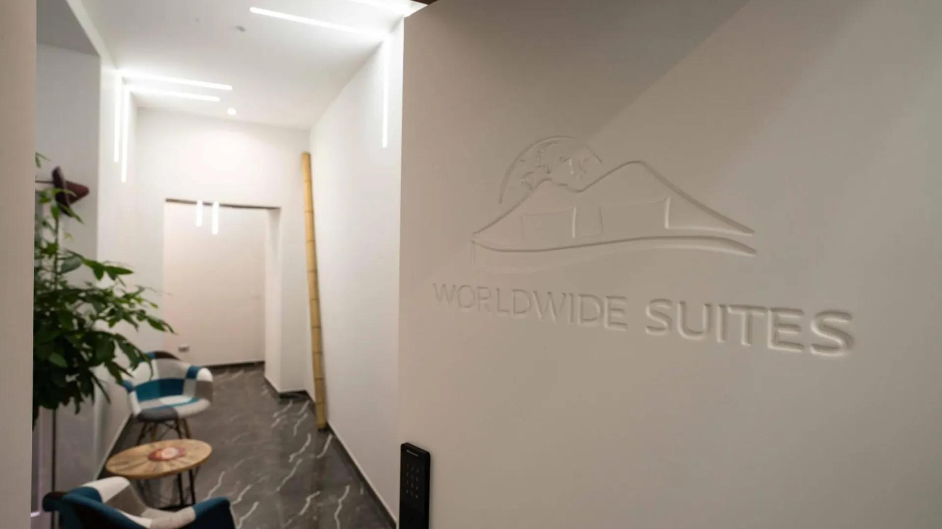Worldwidesuites Nápoles 0*,